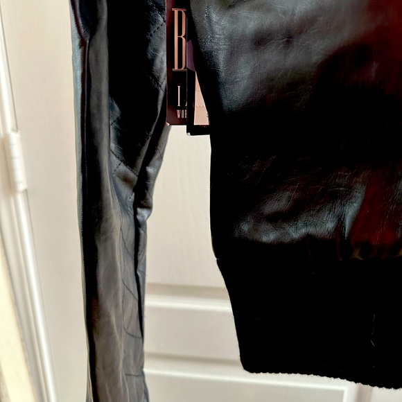 SOLD—Black Dereon Jacket - Picture 4 of 4